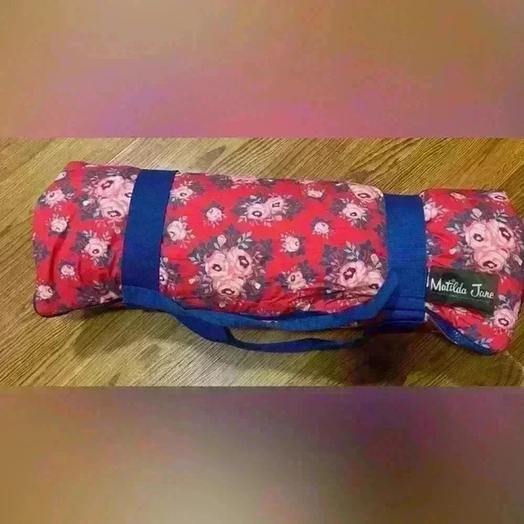 Matilda Jane Bed Of Roses Sleeping Bag Red Flowers Plaid Ruffle Girls Roll Up - Picture 7 of 7